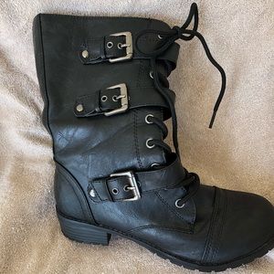 Black hiking/combat boots Sz 9